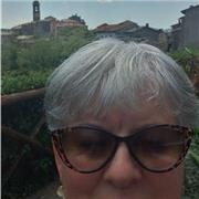 Docente di lingua francese impartisce lezioni a studenti di liceo e istituti tecnici/professionali